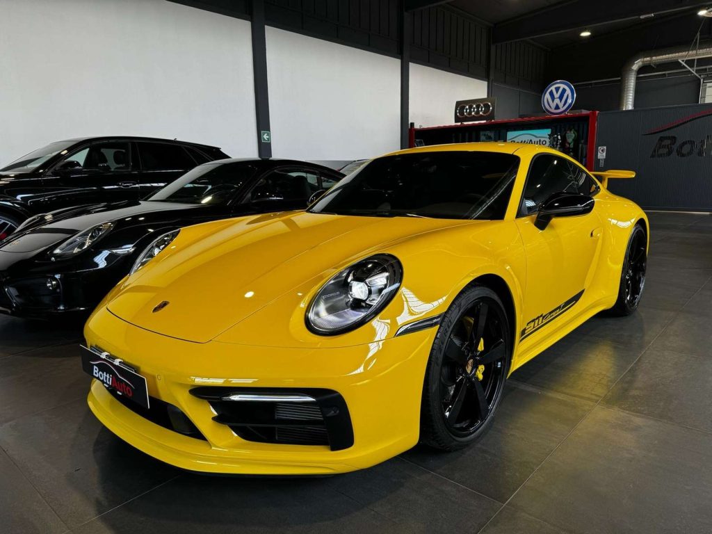 Porsche 992  (911) Carrera T PDK AEROKIT-PDLS PLUS-SPORT CHRONO