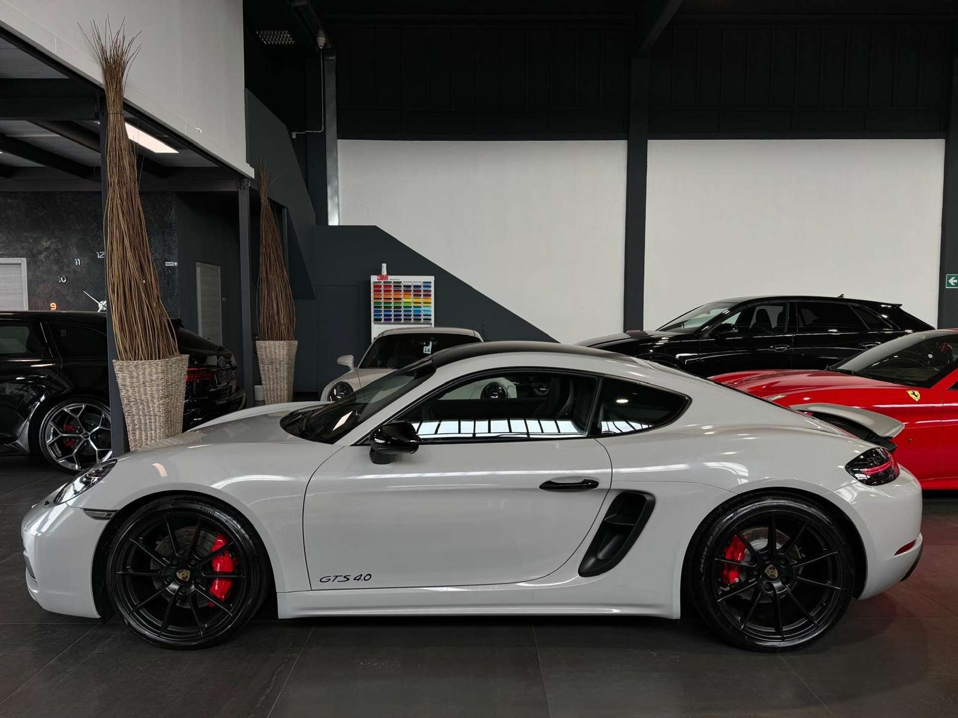 https://bottiauto.com/wp-content/uploads/2024/06/porsche-cayman-718-4-0-gts-pdk-pasm-bose-pdls-alcantare-full-10272-1.jpg