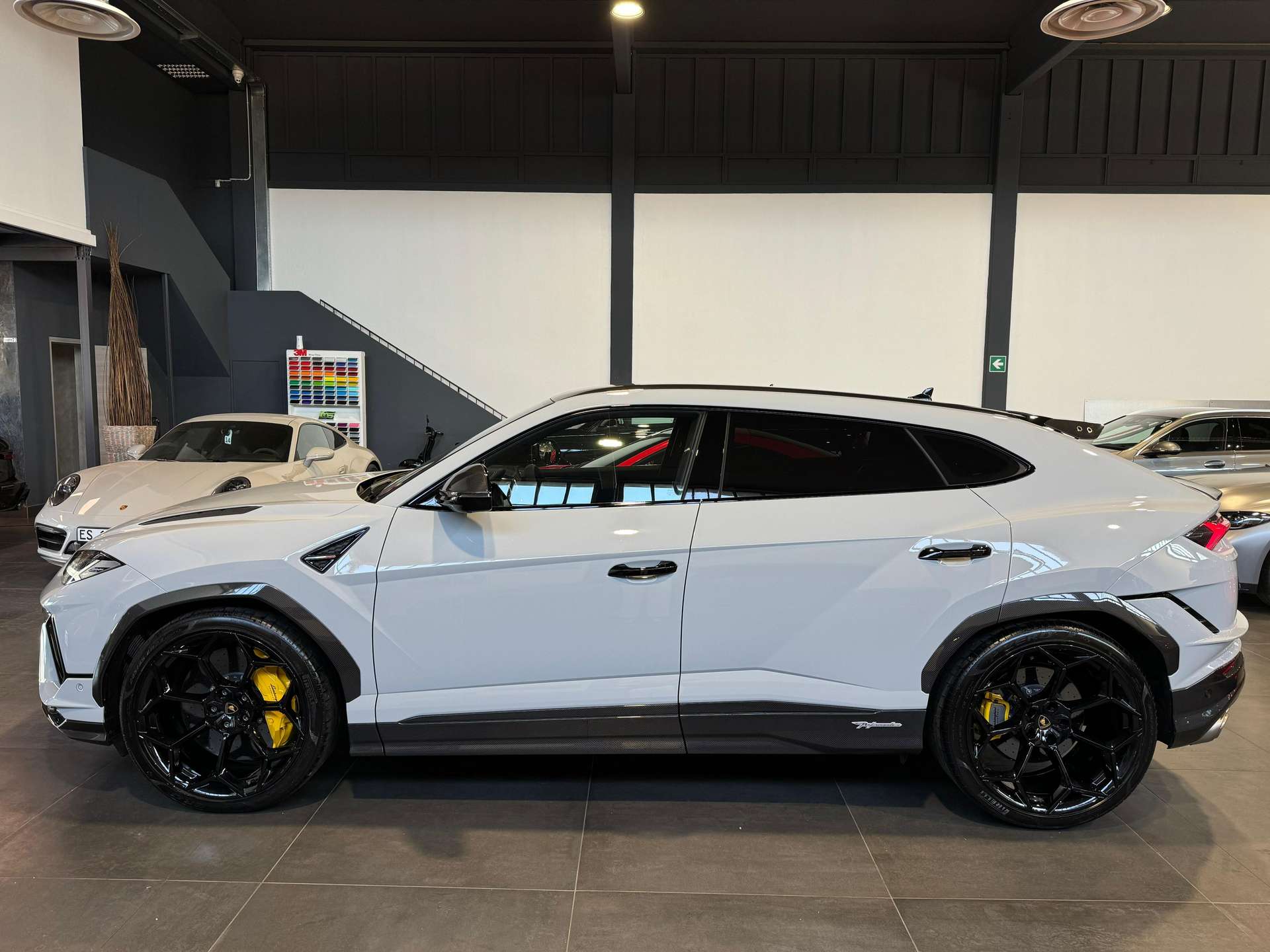 https://bottiauto.com/wp-content/uploads/2024/07/lamborghini-urus-performante-iva-esposta-ufficiale-lamborghini-10422-1.jpg