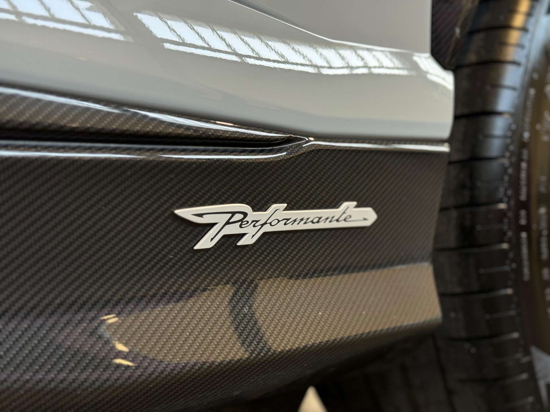 https://bottiauto.com/wp-content/uploads/2024/07/lamborghini-urus-performante-iva-esposta-ufficiale-lamborghini-10422-4.jpg