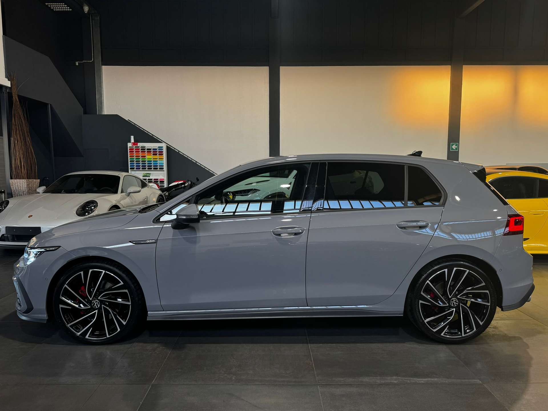 https://bottiauto.com/wp-content/uploads/2024/11/volkswagen-golf-gtd-8-dsg-sportsound-matrix-19-adelaide-retrpcamera-10738-1.jpg