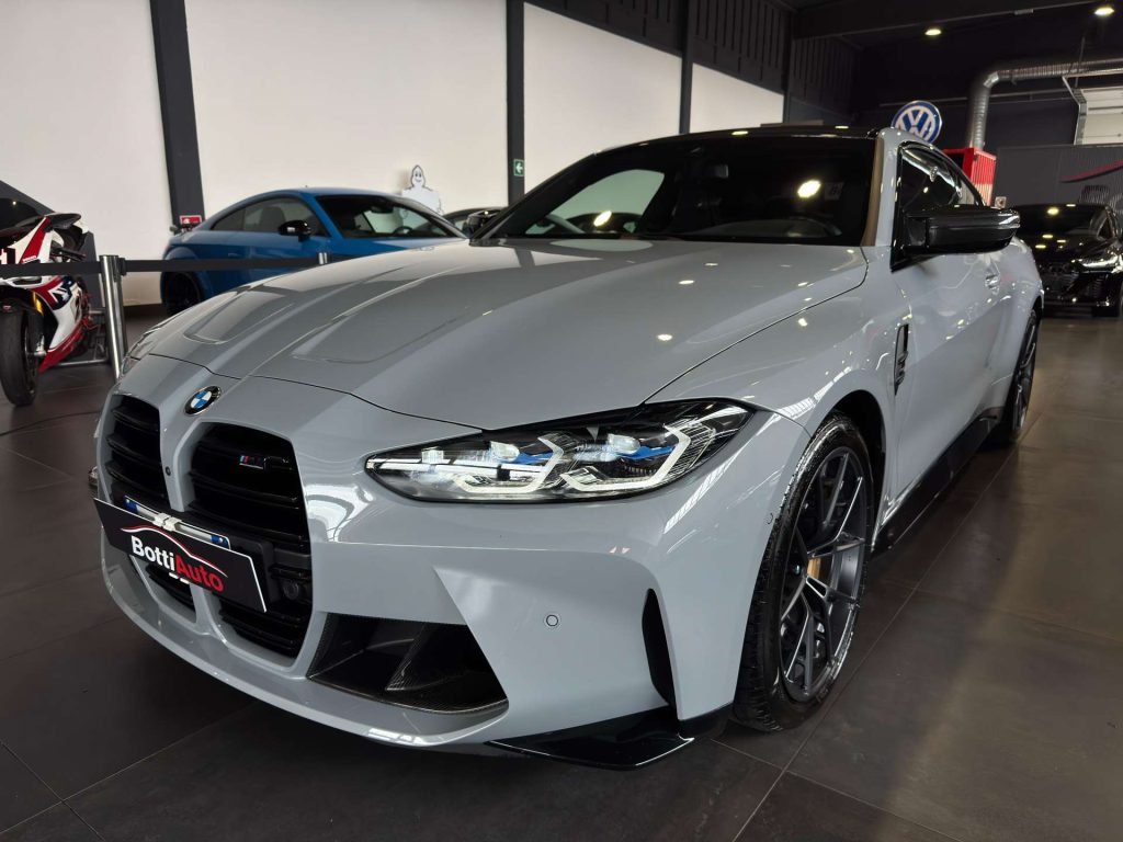 BMW M4  Coupe Competition M RACE TRACK PACK-CARBON PACK