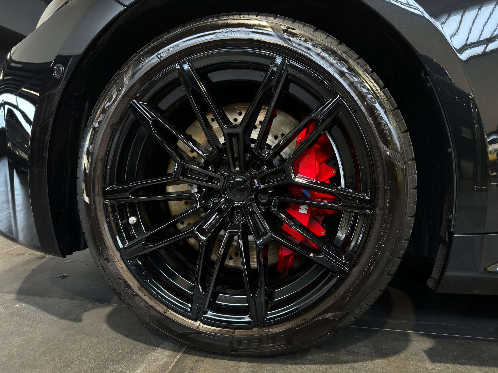 https://bottiauto.com/wp-content/uploads/2025/10/bmw-m2-carbon-pack-scarico-popsbang-harman-kardon-11120-4.jpg