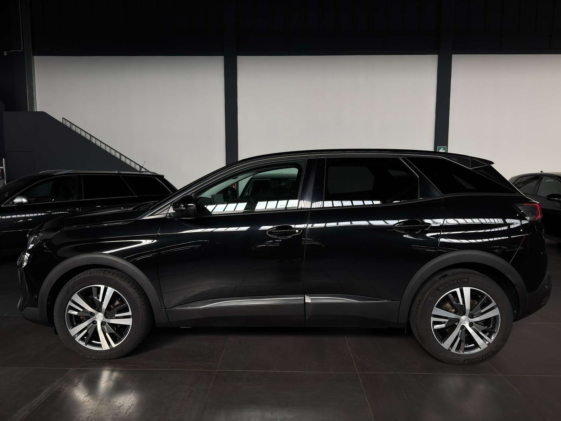 https://bottiauto.com/wp-content/uploads/2025/10/peugeot-3008-allure-pack-s-autocarro-n1-11707-1.jpg