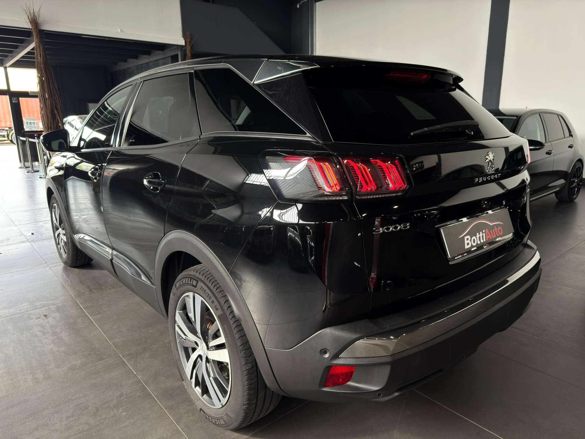 https://bottiauto.com/wp-content/uploads/2025/10/peugeot-3008-allure-pack-s-autocarro-n1-11707-2.jpg