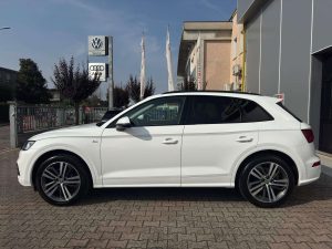 Audi Q5  SUV 35 TDI S-line Sport *CAMBIO MANUALE*