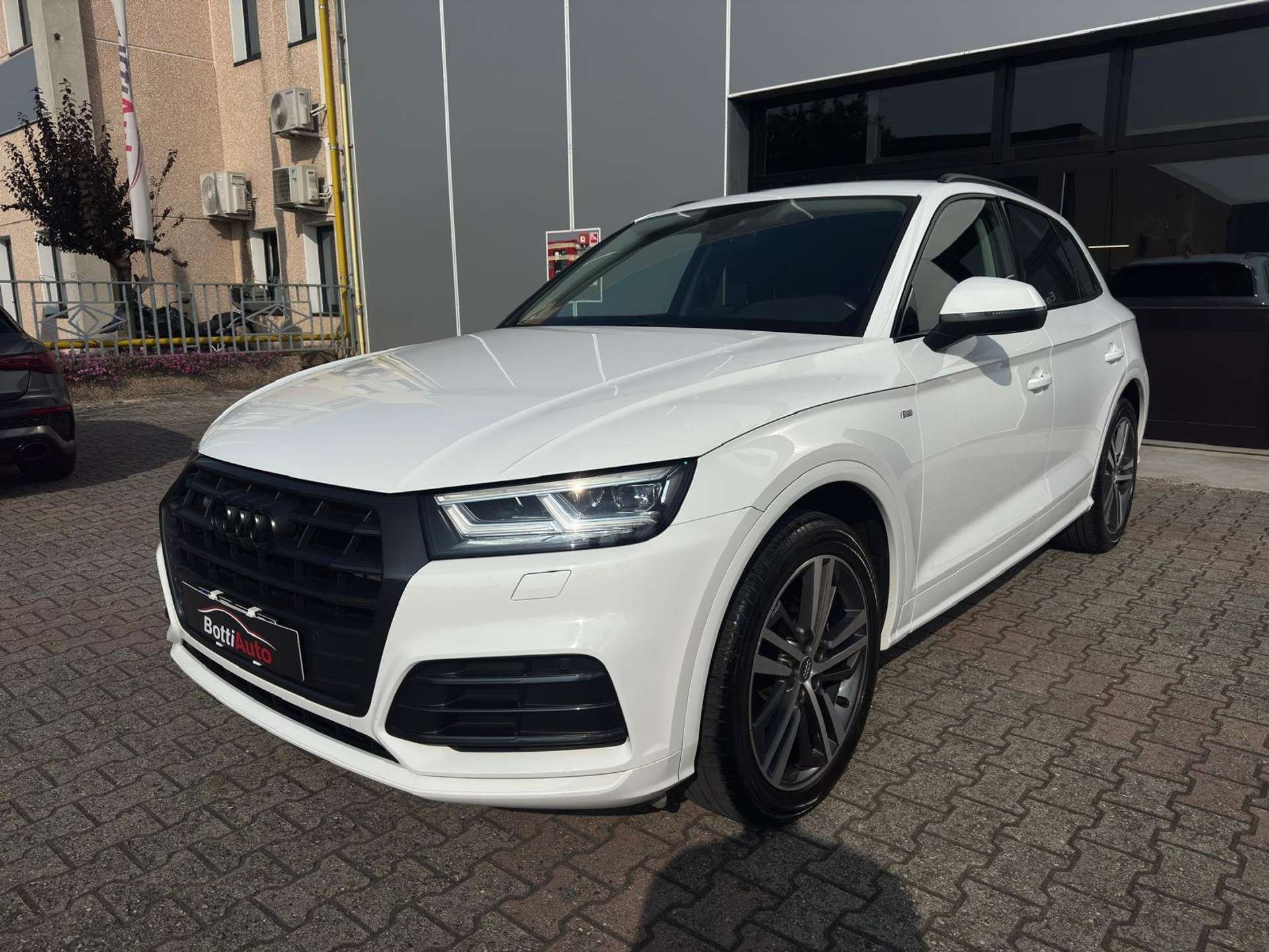 Audi Q5  SUV 35 TDI S-line Sport *CAMBIO MANUALE*