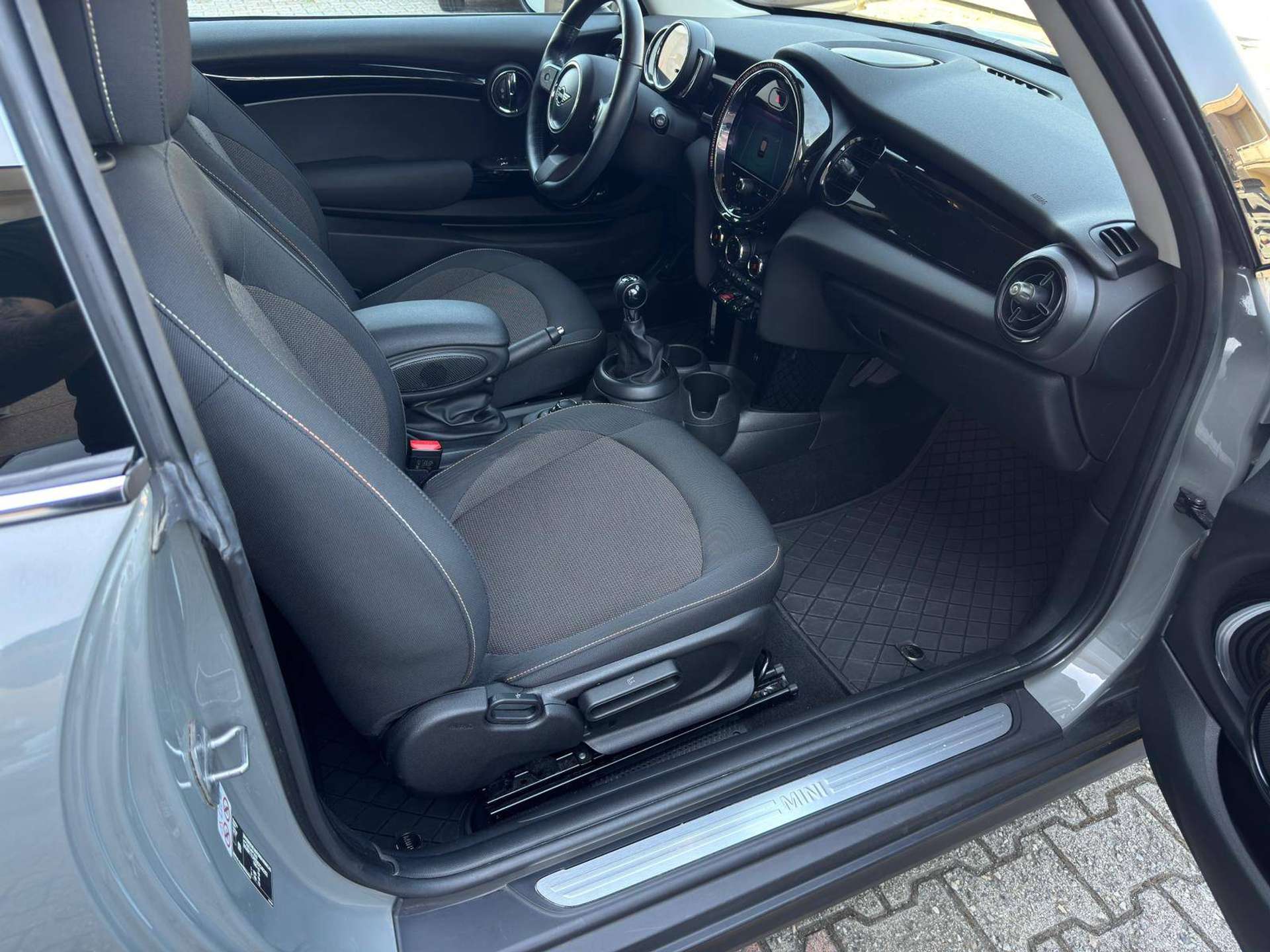 MINI One  FIRST 3p. (75CV) *NEOPATENTATI*