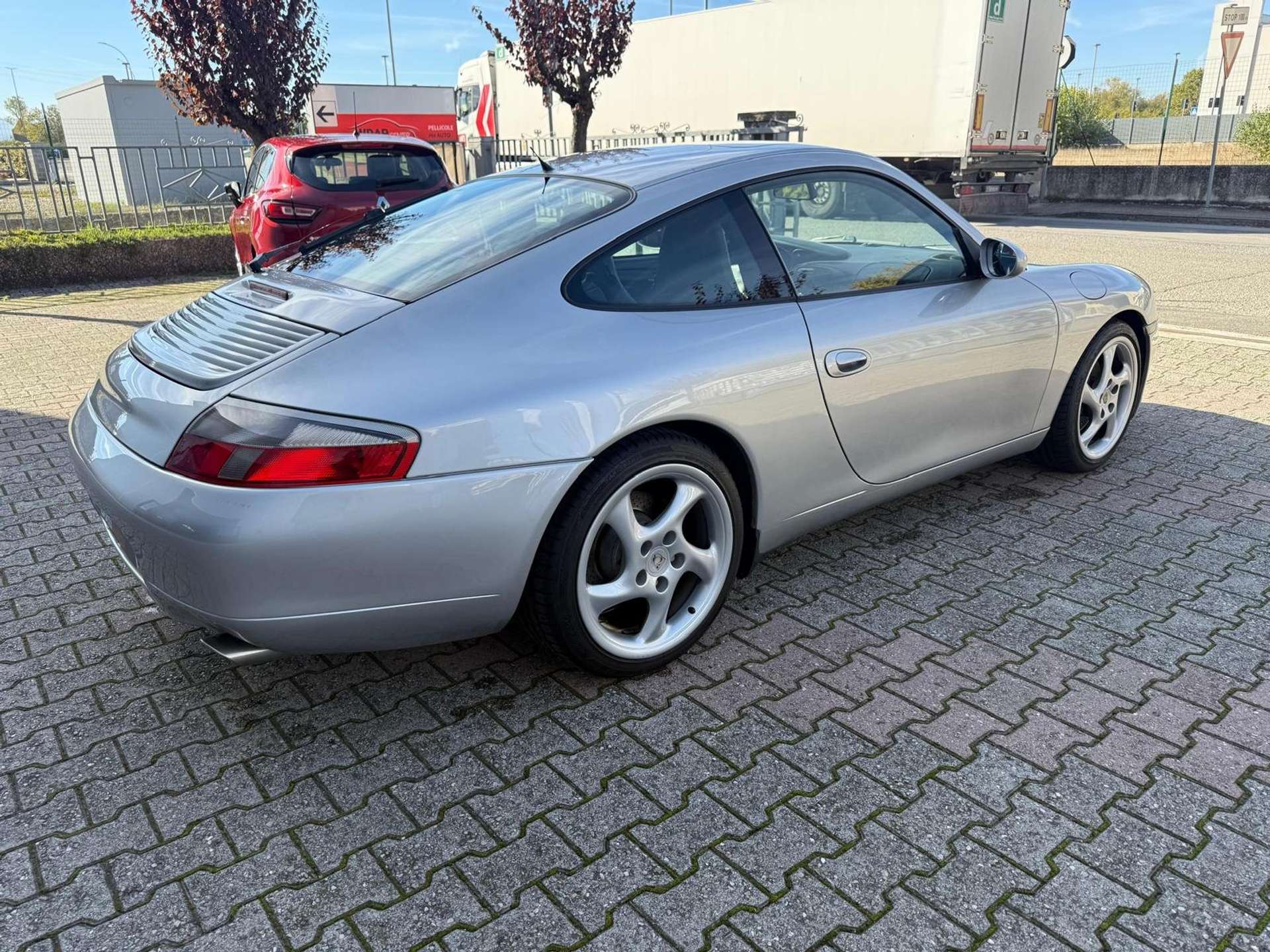 Porsche 996  (911) Carrera Coupe 3.4 Tiptronic *ASI*