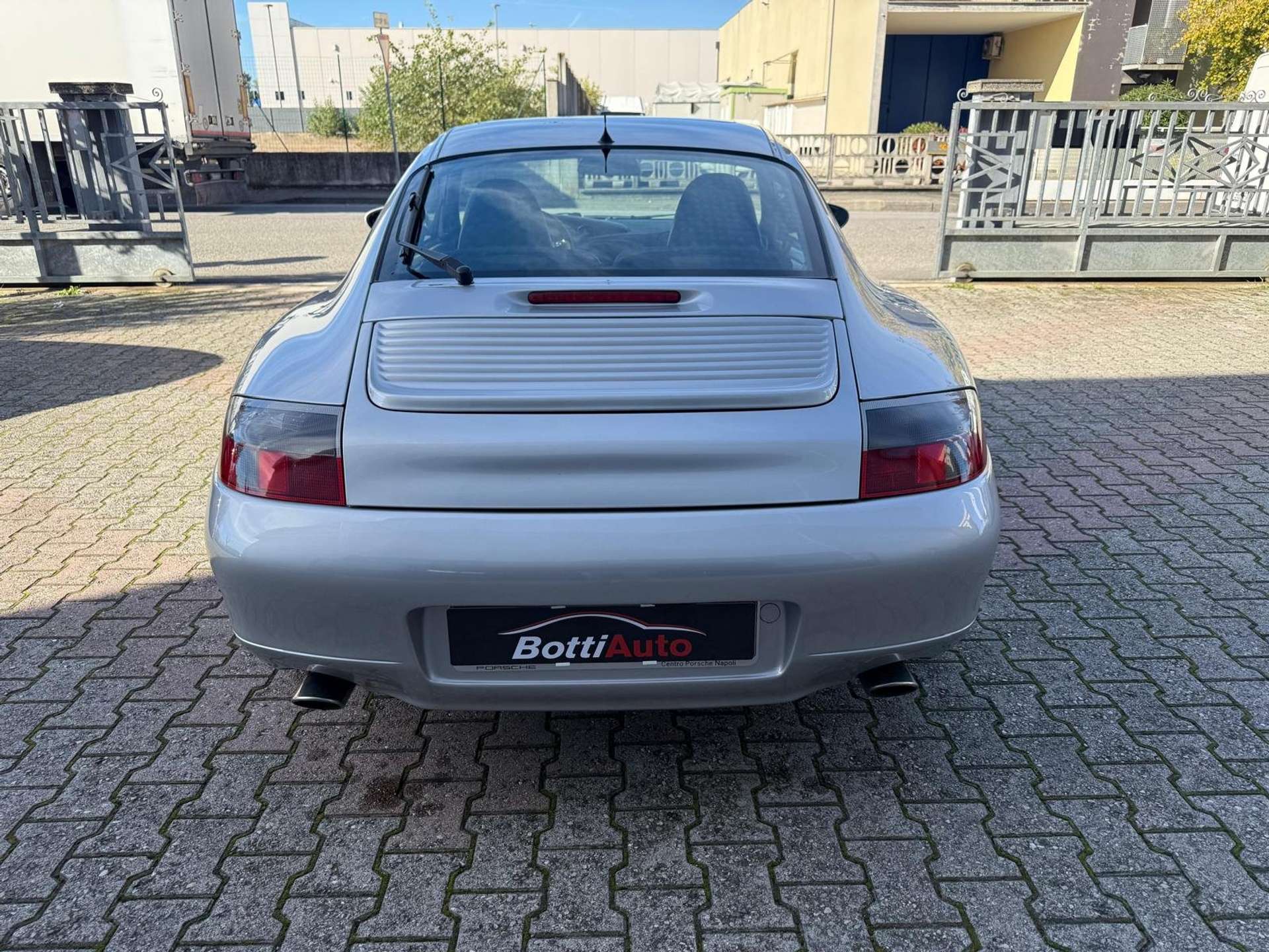 Porsche 996  (911) Carrera Coupe 3.4 Tiptronic *ASI*