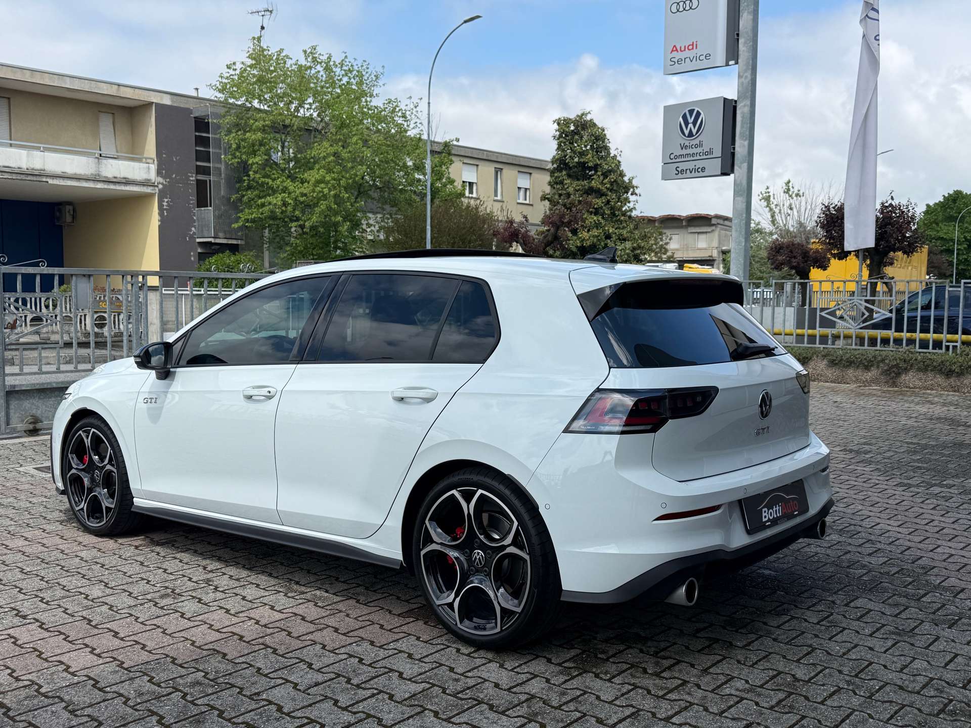 Volkswagen Golf GTI  8.5 DSG (265cv) *BOLLO+SUPERBOLLO PAGATO FINO AL 2027*