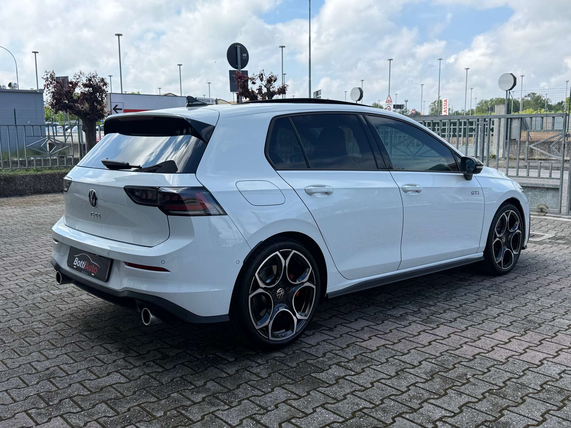 Volkswagen Golf GTI  8.5 DSG (265cv) *BOLLO+SUPERBOLLO PAGATO FINO AL 2027*