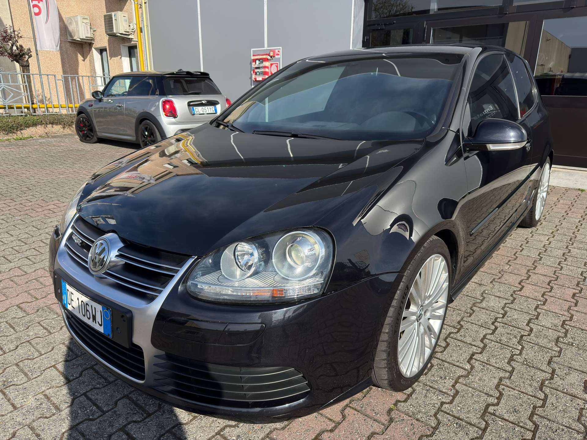 Volkswagen Golf  R32 3p. 4motion DSG (VR6)